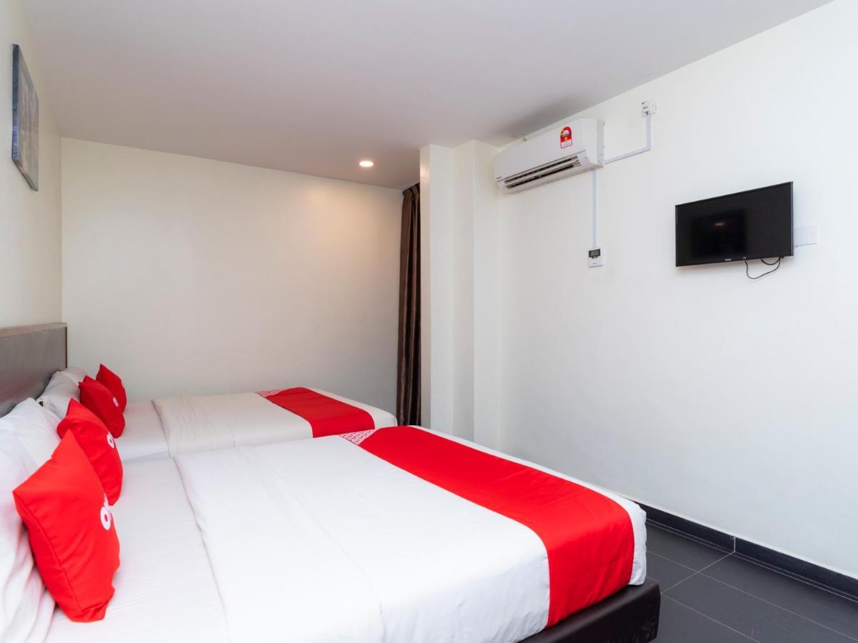 Oyo 44095 Bluewater Hotel Mersing Exterior photo